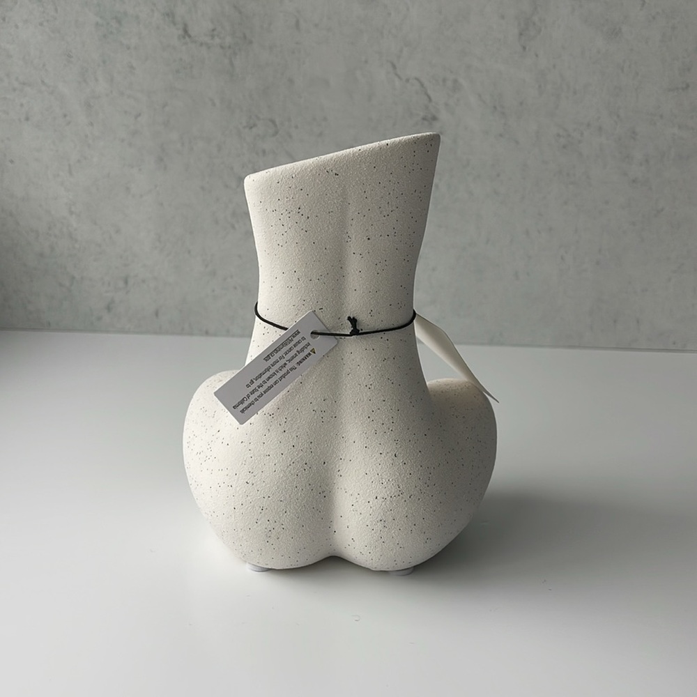 Ceramic Vase - Picture 4 of 8